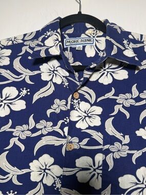 Pacific Scene Men’s Hawaiian Navy Floral Camp S/S Shirt Medium Vacation